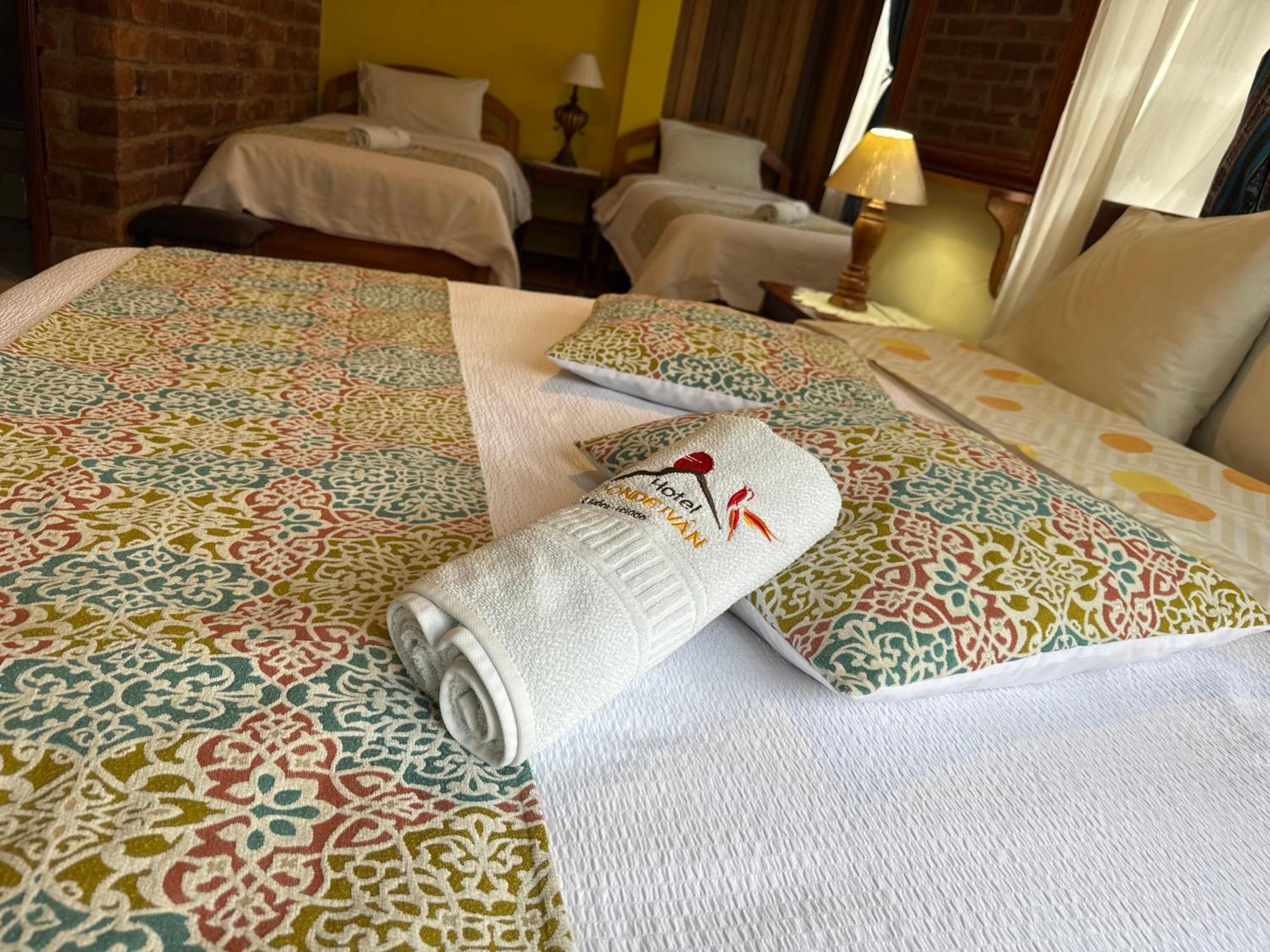 Hotel Donde Ivan 바뇨스 외부 사진